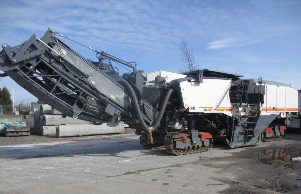 Wirtgen W 250 I - Fresadora en frío: foto 1 Wirtgen W 250 I - Fresadora en frío: foto 1