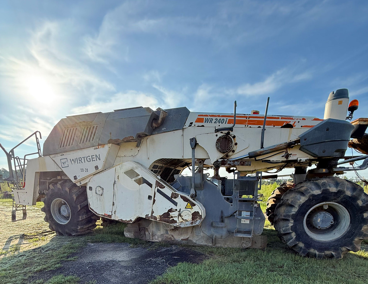 Wirtgen WR 240 I - Estabilizador de suelos: foto 3 Wirtgen WR 240 I - Estabilizador de suelos: foto 3