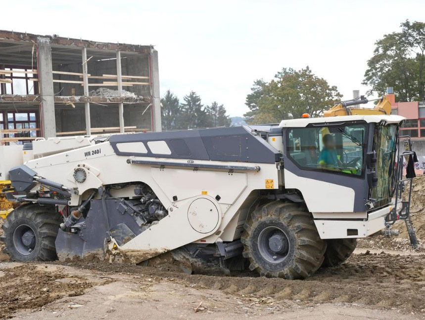 Wirtgen WR 240 i S-Pack - Estabilizador de suelos: foto 1 Wirtgen WR 240 i S-Pack - Estabilizador de suelos: foto 1