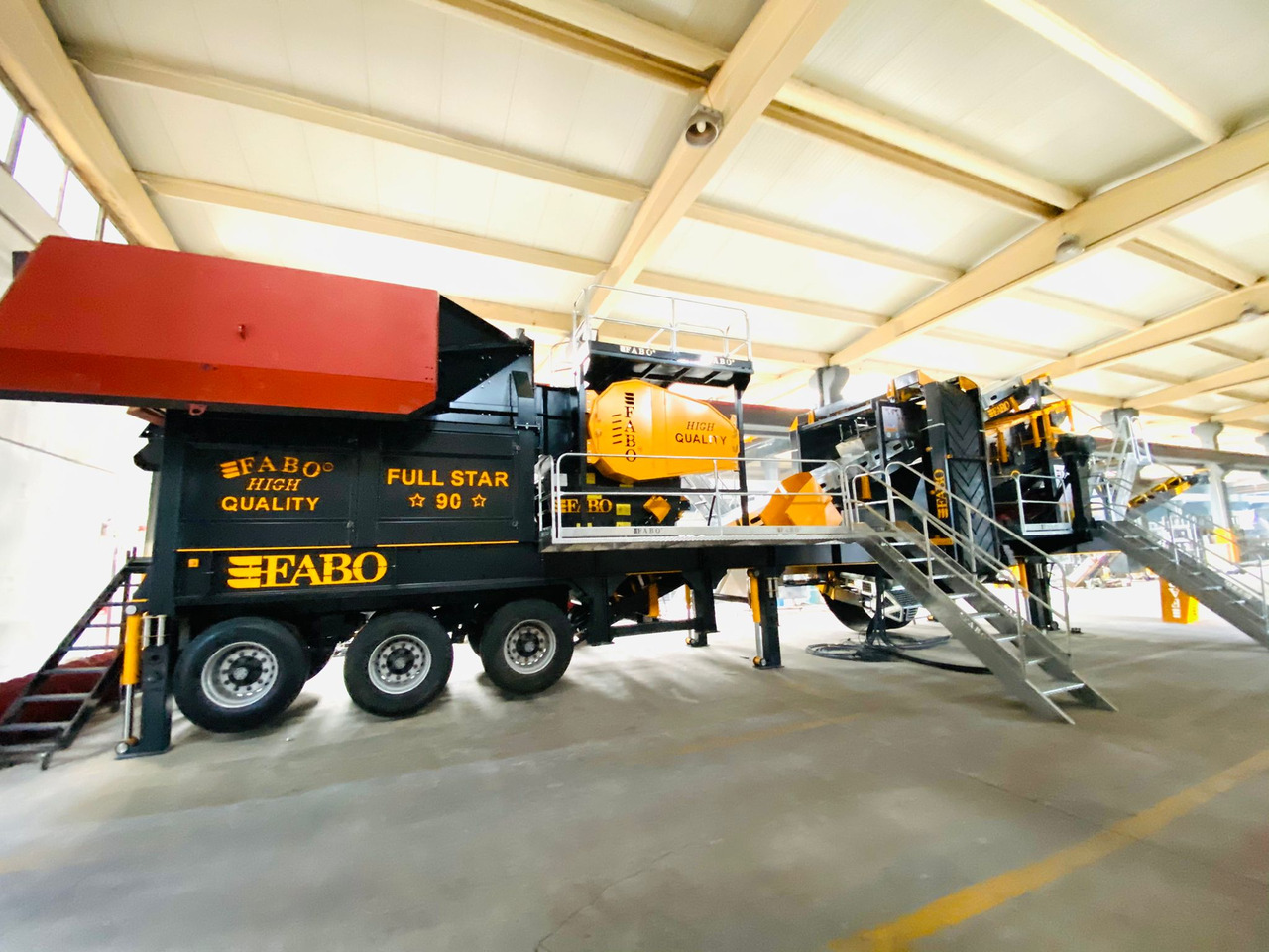 Trituradora móvil nuevo FABO Mobile crusher: foto 6 Trituradora móvil nuevo FABO Mobile crusher: foto 6