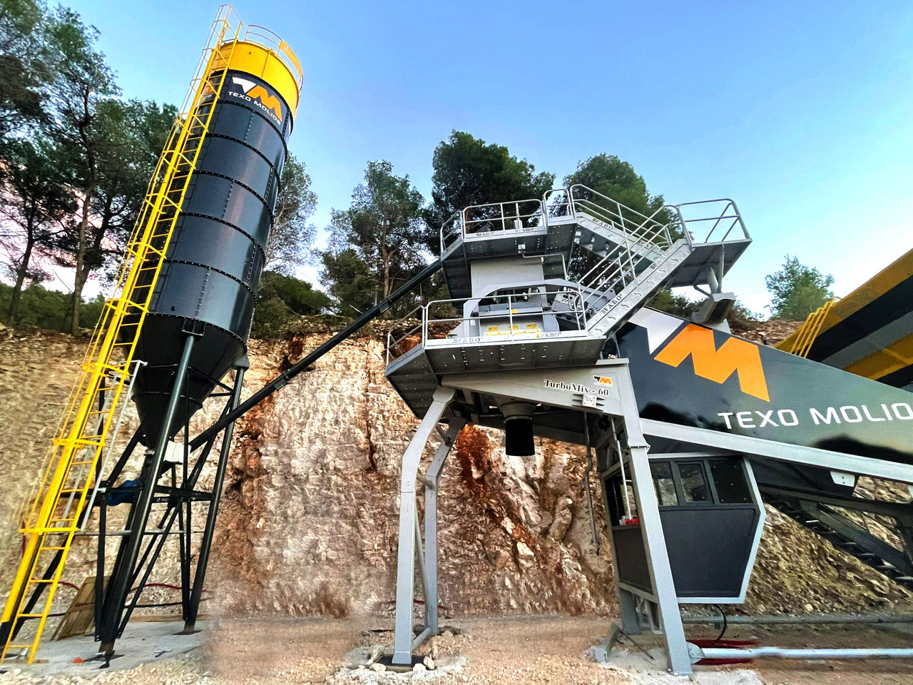 Planta de hormigón nuevo FABO mobile concrete batching plant: foto 1