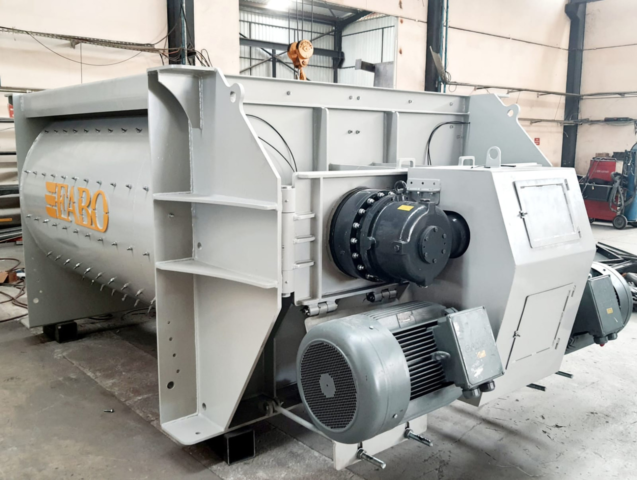 Hormigonera nuevo FABO twin shaft mixer: foto 5