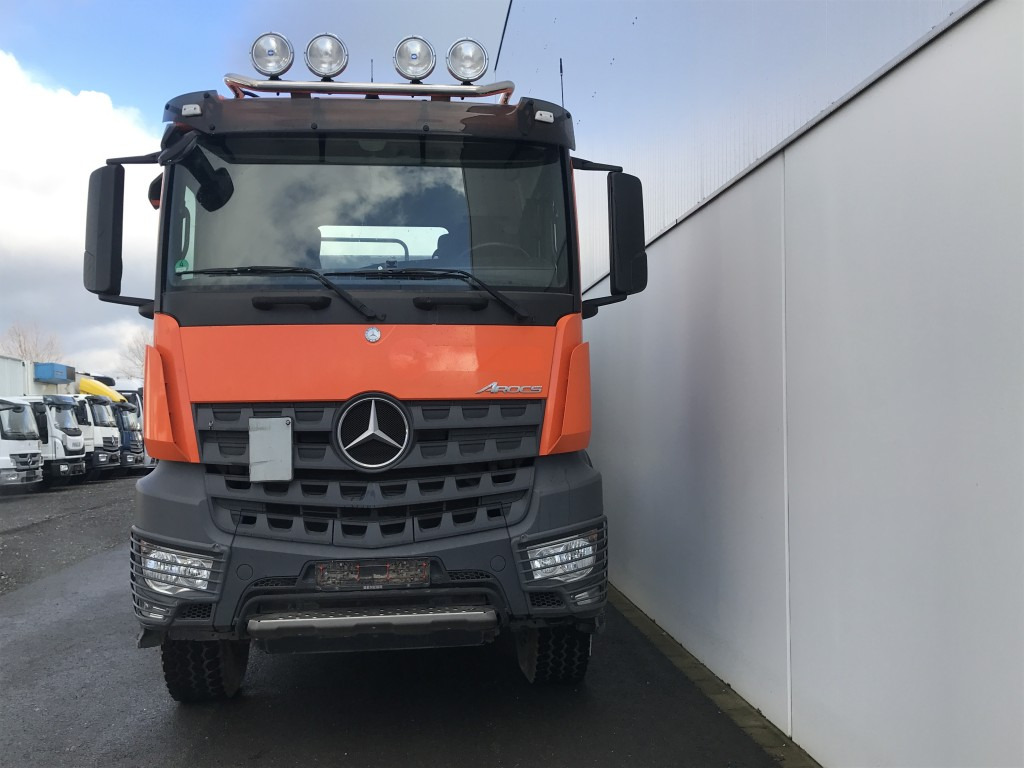 MERCEDES-BENZ Arocs 1848 AS / 2048 AS 4x4 Permanent Kipphydraulik - Cabeza tractora: foto 5 MERCEDES-BENZ Arocs 1848 AS / 2048 AS 4x4 Permanent Kipphydraulik - Cabeza tractora: foto 5