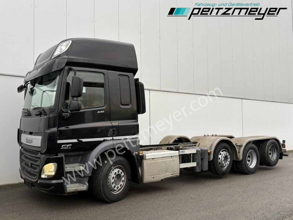 DAF CF 440 FAK 8x2 Fahrgestell Getriebe neuwertig - Camión chasis: foto 1 DAF CF 440 FAK 8x2 Fahrgestell Getriebe neuwertig - Camión chasis: foto 1