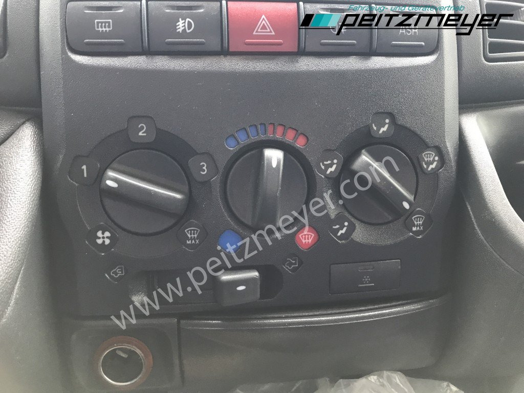 Camión tienda IVECO FIAT (I) Ducato Verkaufswagen 6,5 m - Motor neu vor 21 TKM + Kühltheke, Fritteuse: foto 25
