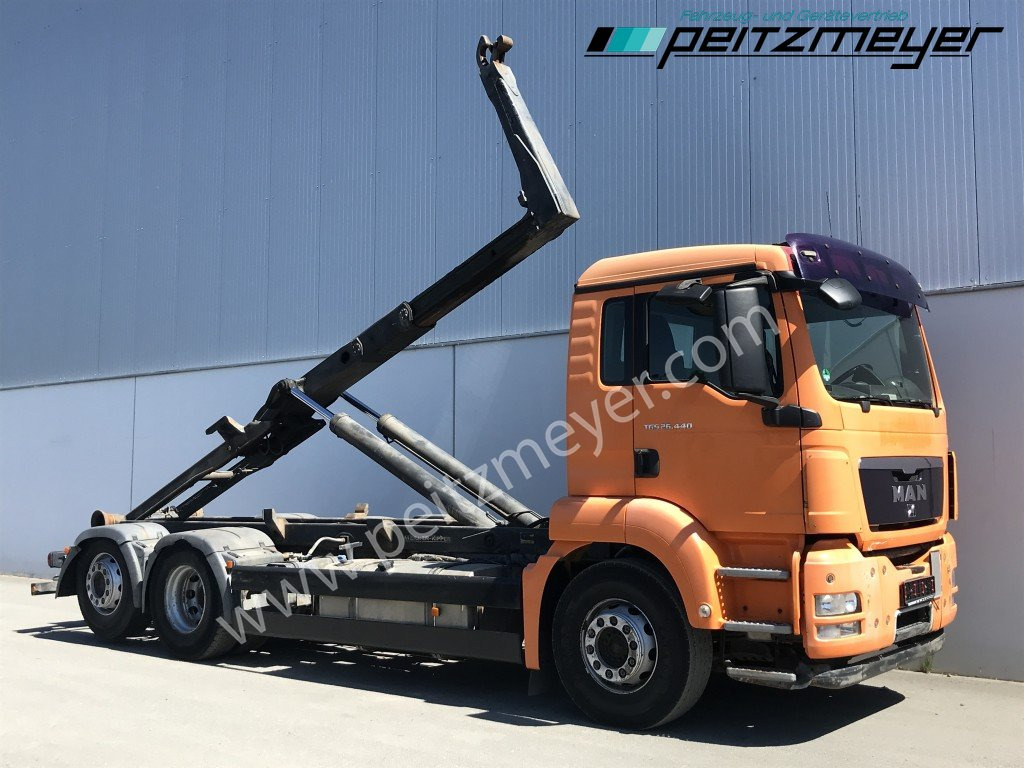 MAN TGS 26.440 BL6x2 Meiller RK 2070 mit Lenkachse - Camión multibasculante: foto 2 MAN TGS 26.440 BL6x2 Meiller RK 2070 mit Lenkachse - Camión multibasculante: foto 2