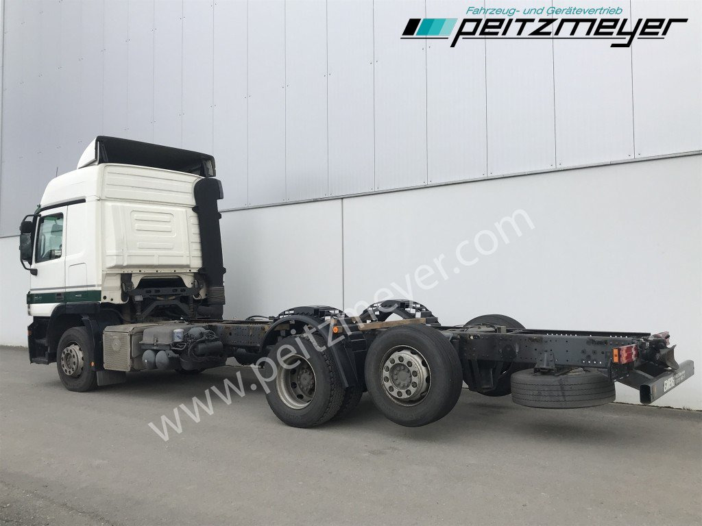 MERCEDES-BENZ Actros 2541 L Fahrgestell, 3 Pedale, MP2, Klima Blatt/Luft - Camión chasis: foto 3 MERCEDES-BENZ Actros 2541 L Fahrgestell, 3 Pedale, MP2, Klima Blatt/Luft - Camión chasis: foto 3