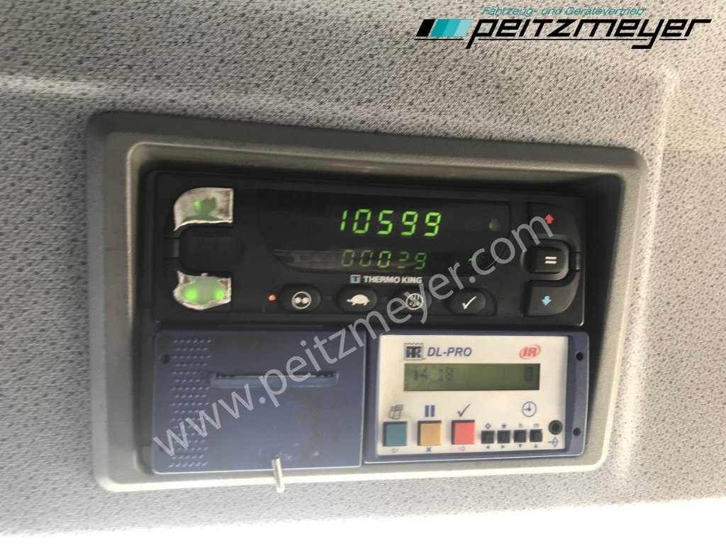 Camión frigorífico MERCEDES-BENZ Atego 1530 L Tiefkühlkoffer m. LBW, Thermoking T 1200 faltb. LBW 1,5 t., Seitentür, Trennwand: foto 13