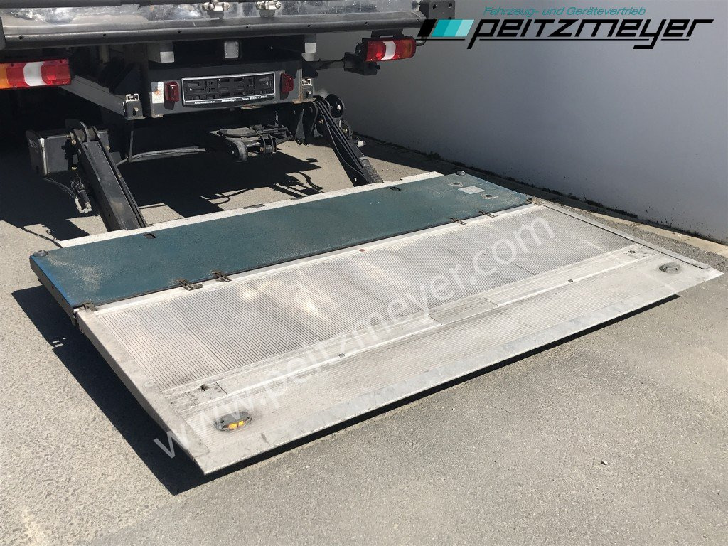 Camión frigorífico MERCEDES-BENZ Atego 1530 L Tiefkühlkoffer m. LBW, Thermoking T 1200 faltb. LBW 1,5 t., Seitentür, Trennwand: foto 17