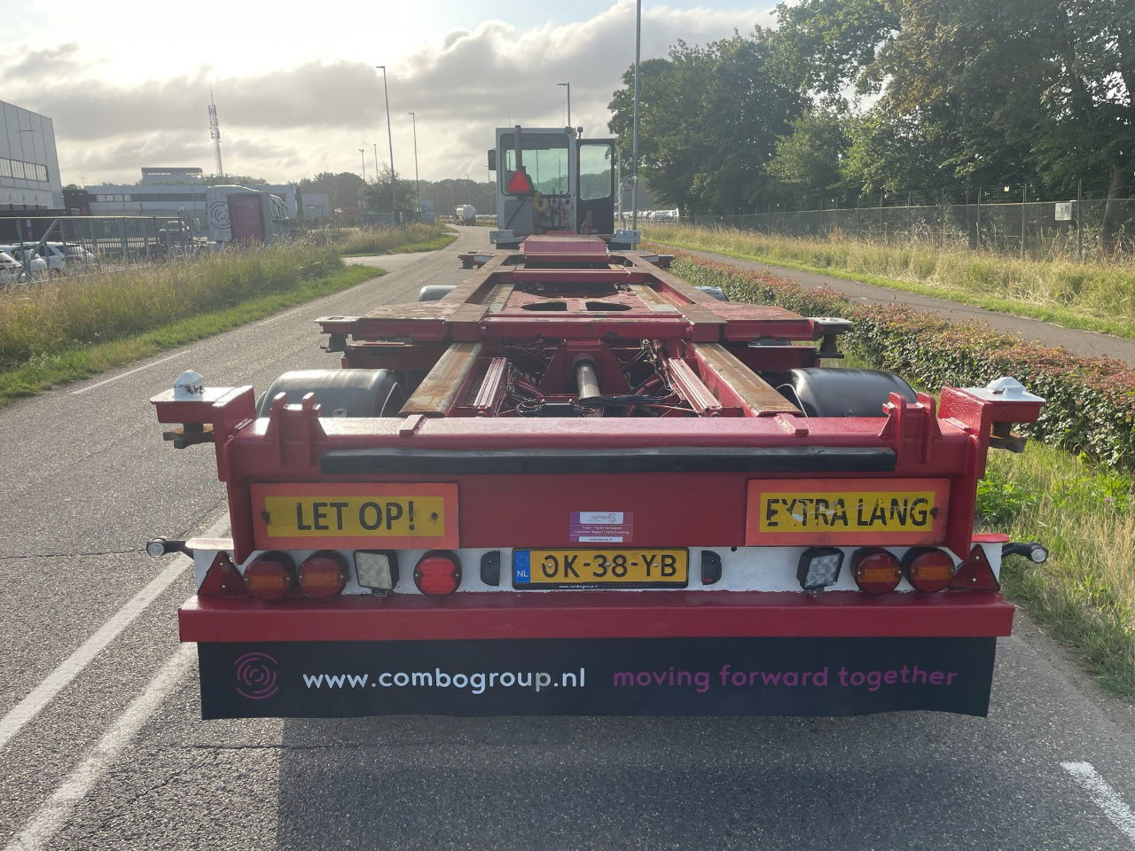 Renders ROC 16.27 CC X steering / Disc brakes /Lifring axle 20-30-40-45 FT HC - Semirremolque portacontenedore/ Intercambiable: foto 2 Renders ROC 16.27 CC X steering / Disc brakes /Lifring axle 20-30-40-45 FT HC - Semirremolque portacontenedore/ Intercambiable: foto 2