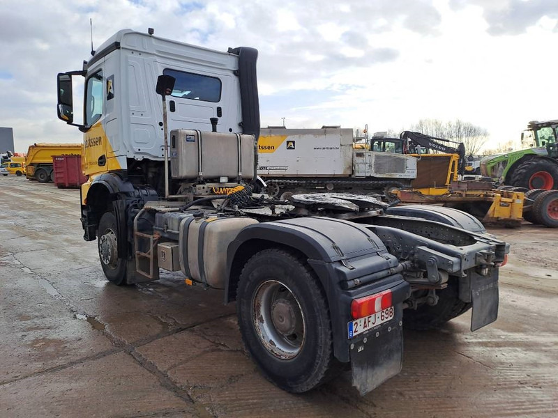 Mercedes-Benz Arocs 2045 - Cabeza tractora: foto 2 Mercedes-Benz Arocs 2045 - Cabeza tractora: foto 2