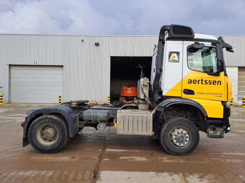 Mercedes-Benz Arocs 2045 - Cabeza tractora: foto 5 Mercedes-Benz Arocs 2045 - Cabeza tractora: foto 5