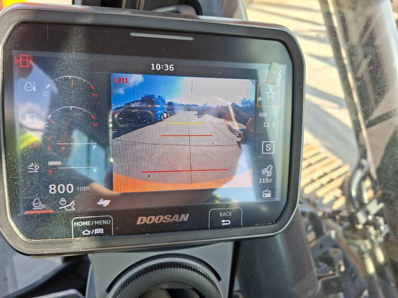 Excavadora de cadenas nuevo Develon DX 225 LC-7: foto 8