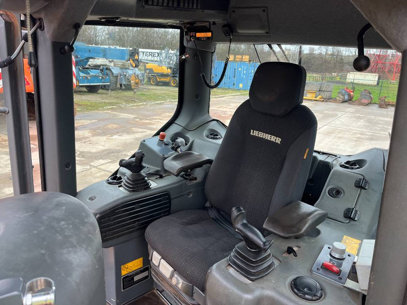 Bulldozer Liebherr PR736LGP: foto 16