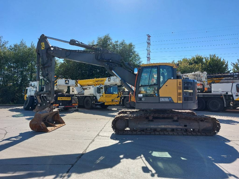 Volvo ECR 235 EL - Excavadora de cadenas: foto 1 Volvo ECR 235 EL - Excavadora de cadenas: foto 1