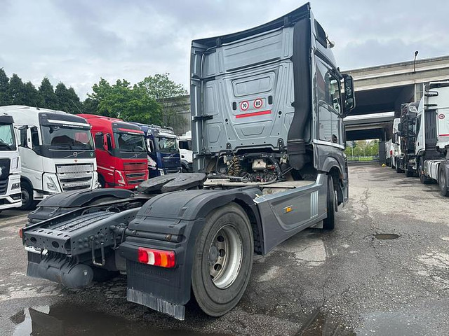 Mercedes-Benz Actros 1845 - Cabeza tractora: foto 4 Mercedes-Benz Actros 1845 - Cabeza tractora: foto 4