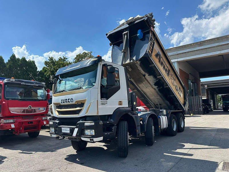 Iveco TRACKKER 450 - Camión volquete: foto 1 Iveco TRACKKER 450 - Camión volquete: foto 1