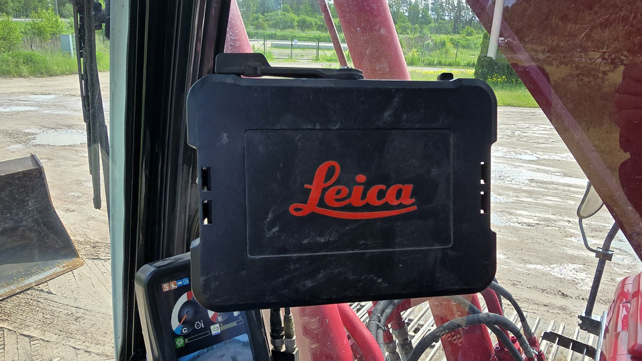 Excavadora de cadenas KOBELCO SK210LC-10: foto 13