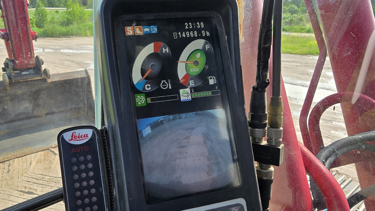 Excavadora de cadenas KOBELCO SK210LC-10: foto 11