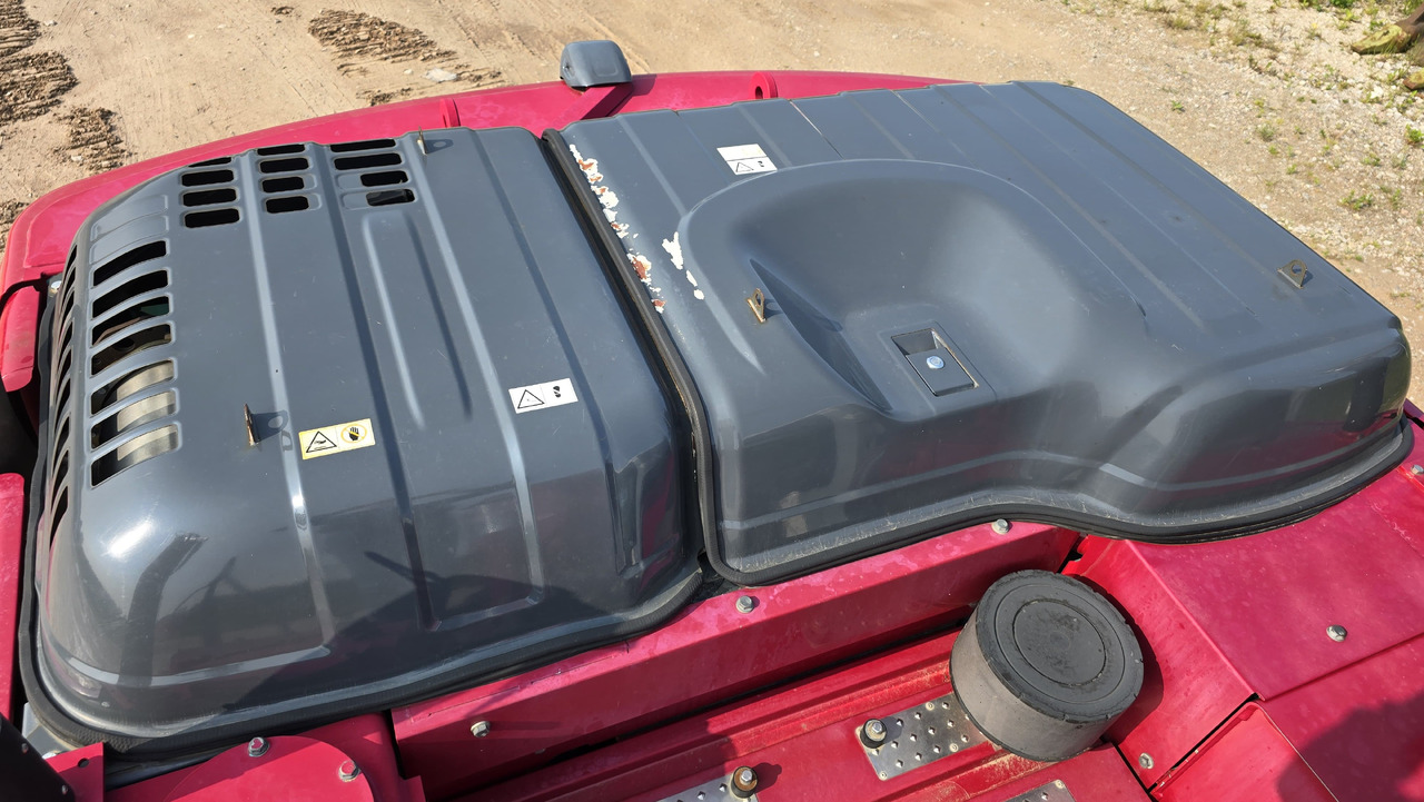 Excavadora de cadenas KOBELCO SK210LC-10: foto 18