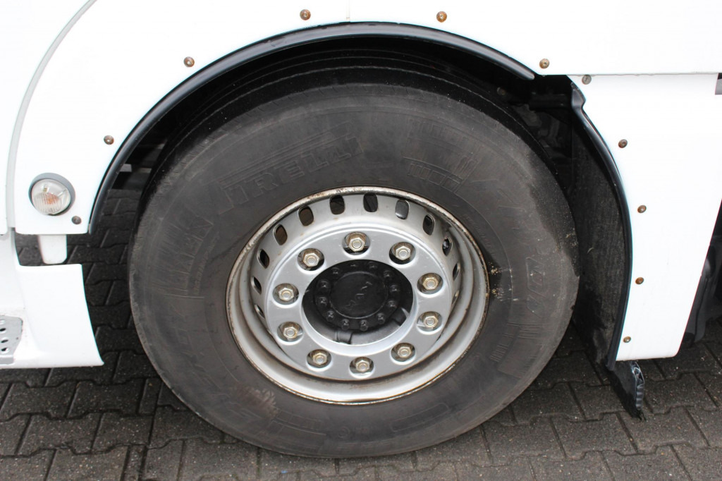 MAN TGX 18.460 E6 XXL Retarder Kühlbox Navi 2Tanks - Cabeza tractora: foto 2 MAN TGX 18.460 E6 XXL Retarder Kühlbox Navi 2Tanks - Cabeza tractora: foto 2