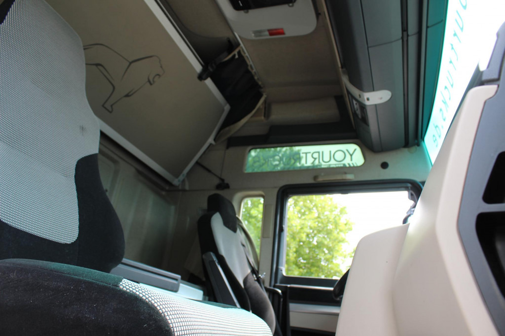 MAN TGX 18.460 E6 XXL Retarder Kühlbox Navi - Cabeza tractora: foto 3 MAN TGX 18.460 E6 XXL Retarder Kühlbox Navi - Cabeza tractora: foto 3