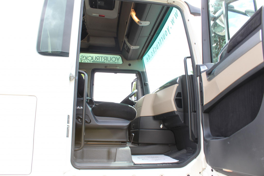MAN TGX 18.460 E6 XXL Retarder Kühlbox Navi - Cabeza tractora: foto 2 MAN TGX 18.460 E6 XXL Retarder Kühlbox Navi - Cabeza tractora: foto 2