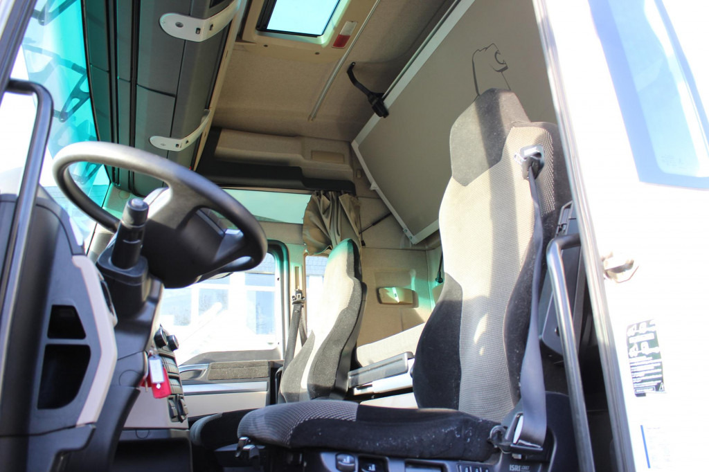MAN TGX 18.510 E6 XXL Retarder Kühlbox Navi VIN: LP - Cabeza tractora: foto 4 MAN TGX 18.510 E6 XXL Retarder Kühlbox Navi VIN: LP - Cabeza tractora: foto 4
