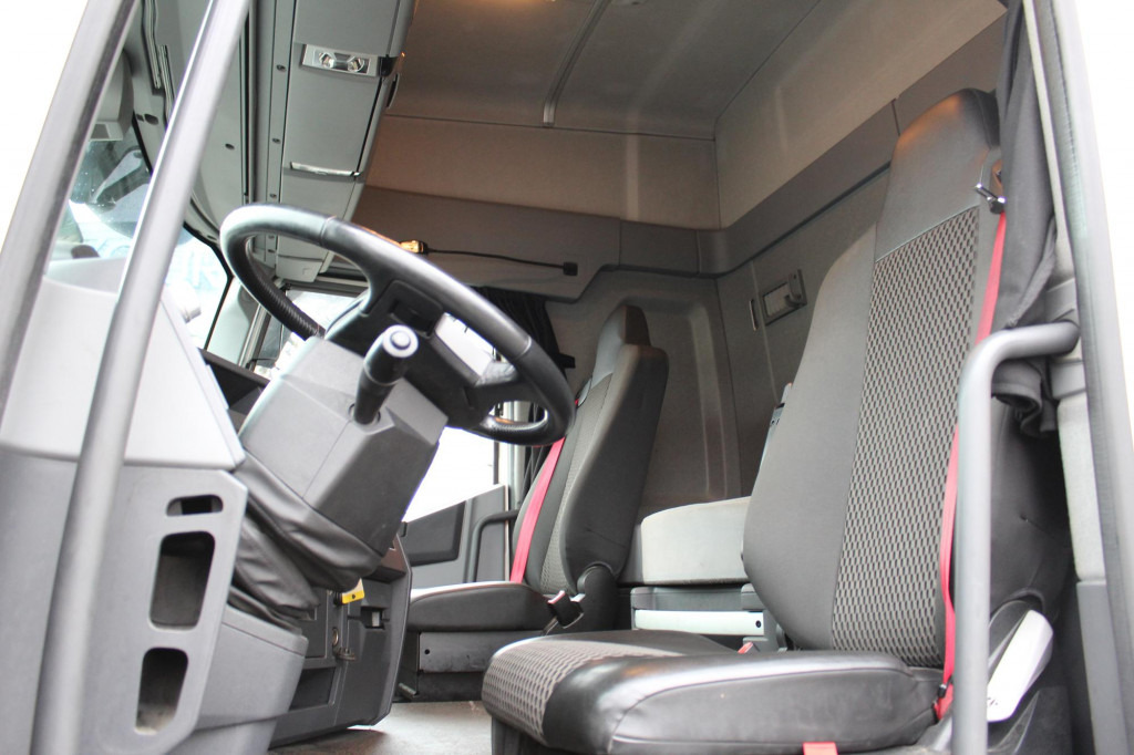 Renault T460 Retarder 2 Tanks Standklima VIN : KD - Cabeza tractora: foto 4 Renault T460 Retarder 2 Tanks Standklima VIN : KD - Cabeza tractora: foto 4