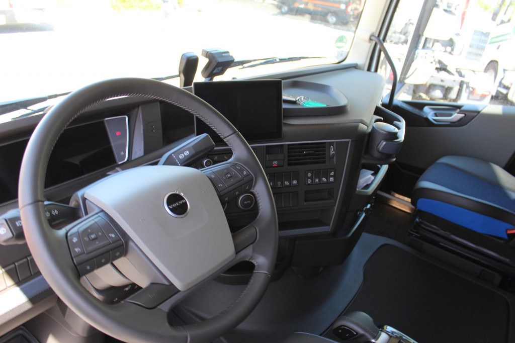 Volvo FH 500 Globe XL I-Park Cool Navi Miete-Rent! - Cabeza tractora: foto 4 Volvo FH 500 Globe XL I-Park Cool Navi Miete-Rent! - Cabeza tractora: foto 4