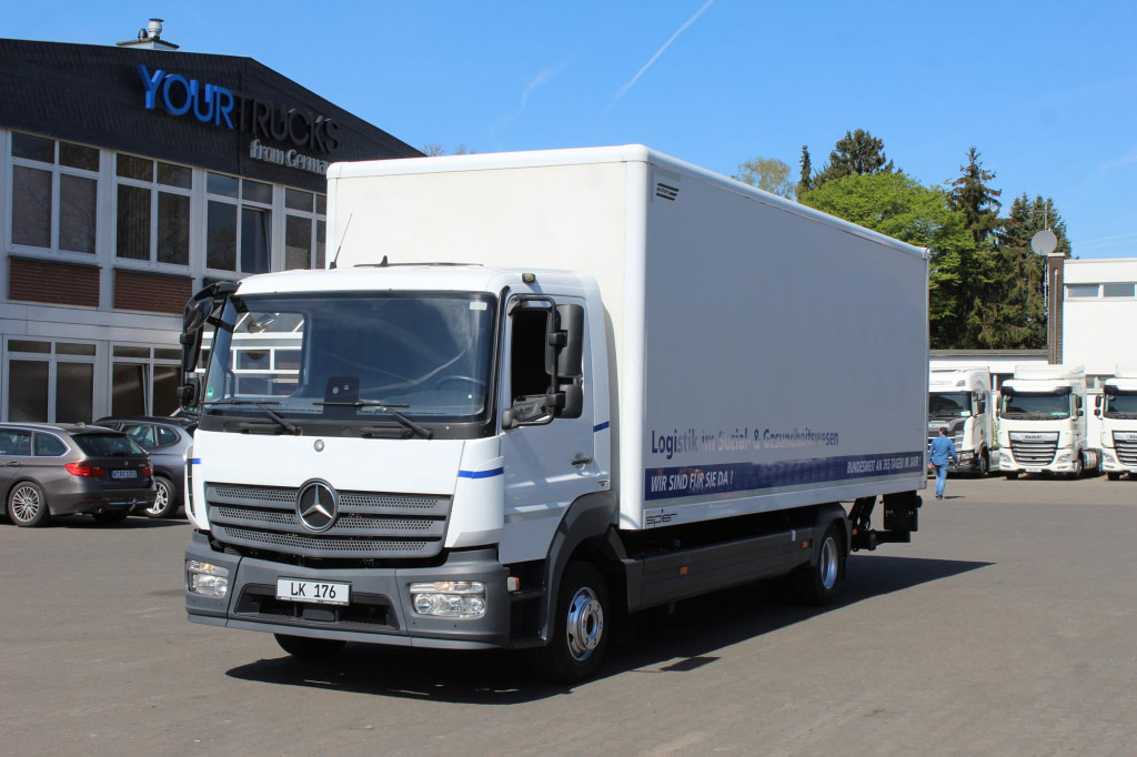 Mercedes-Benz Atego 1221 E6 Koffer Klima LDW Schalter LBW - Camión: foto 1 Mercedes-Benz Atego 1221 E6 Koffer Klima LDW Schalter LBW - Camión: foto 1