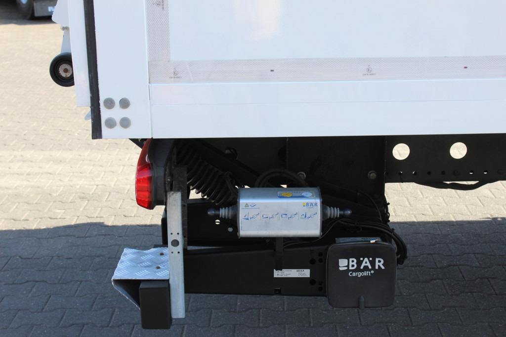 Mercedes-Benz Atego 1321 E6  Koffer Klima Kamera Schalter LBW - Camión: foto 5 Mercedes-Benz Atego 1321 E6  Koffer Klima Kamera Schalter LBW - Camión: foto 5