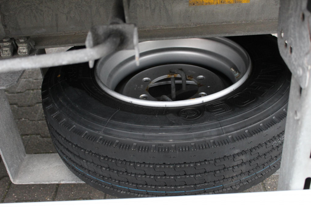 Junge 2-Achser BPW Durchladen Doppelstock TOP - Remolque caja cerrada: foto 3 Junge 2-Achser BPW Durchladen Doppelstock TOP - Remolque caja cerrada: foto 3