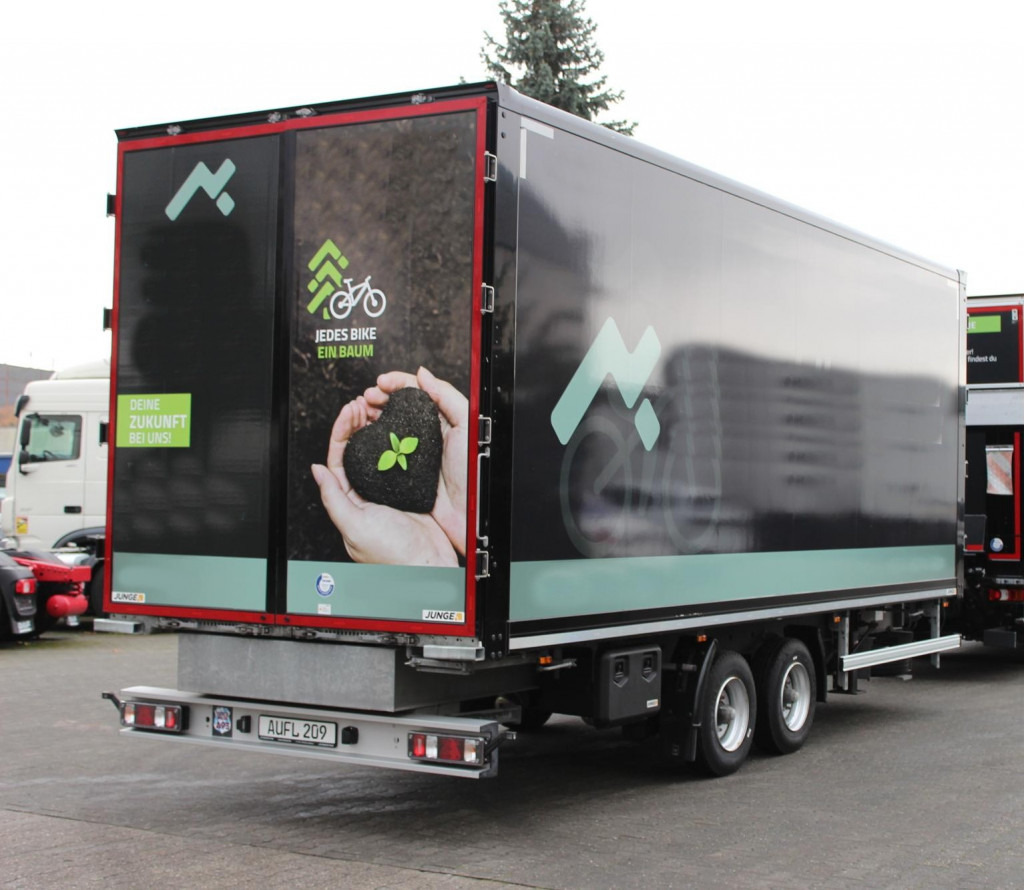 Junge 2-Achser BPW Durchladen Doppelstock TOP - Remolque caja cerrada: foto 1 Junge 2-Achser BPW Durchladen Doppelstock TOP - Remolque caja cerrada: foto 1