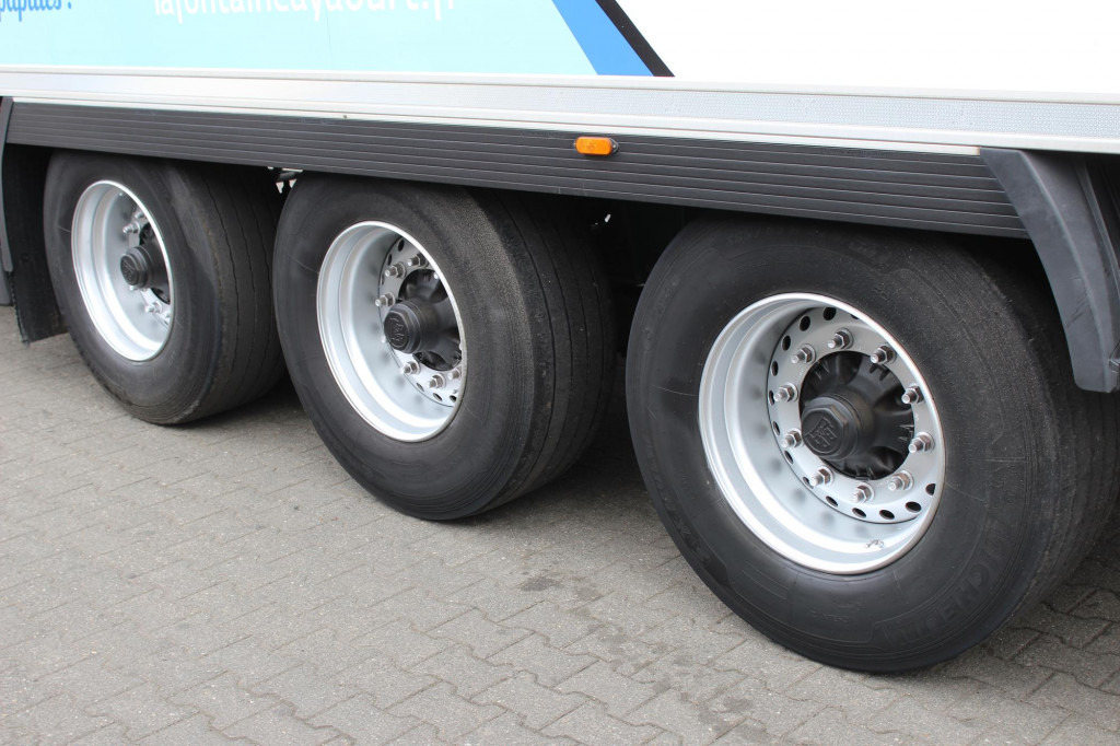 Lamberet CV 1550 Aluboden BPW TW FRC - Semirremolque frigorífico: foto 5 Lamberet CV 1550 Aluboden BPW TW FRC - Semirremolque frigorífico: foto 5