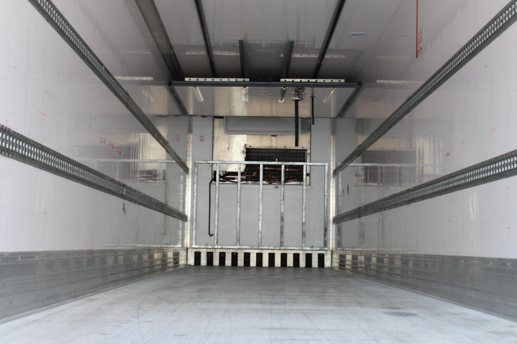 Lamberet TK SLXi Spectrum 2,65h Bi-Multi-Temp. TW LBW - Semirremolque frigorífico: foto 2 Lamberet TK SLXi Spectrum 2,65h Bi-Multi-Temp. TW LBW - Semirremolque frigorífico: foto 2