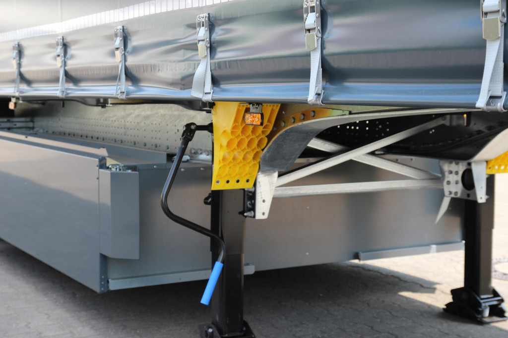 Semirremolque lona nuevo SCHMITZ Plane Edscha Liftachse Pal.-Kasten NEU !!!: foto 6 Semirremolque lona nuevo SCHMITZ Plane Edscha Liftachse Pal.-Kasten NEU !!!: foto 6