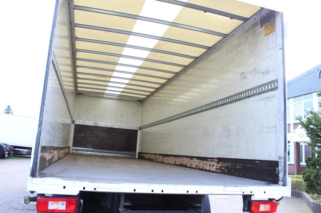 Camión caja cerrada Volvo FM 330 E6 Koffer 7,8m Klima LBW Liftachse: foto 15 Camión caja cerrada Volvo FM 330 E6 Koffer 7,8m Klima LBW Liftachse: foto 15