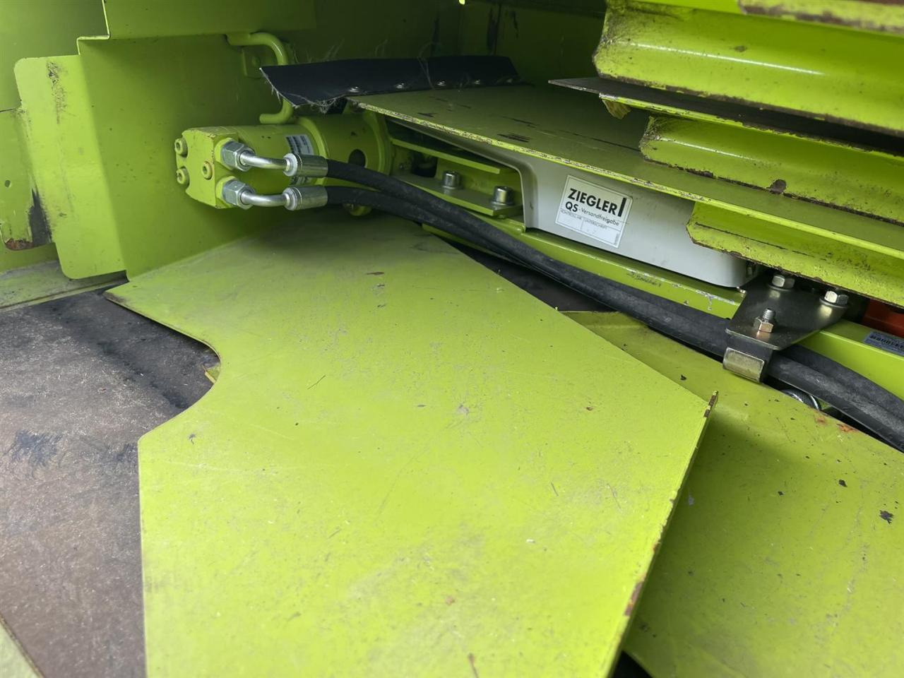 Cabezal de grano CLAAS Schneidwerk Claas Vario V1050, 1600ha, LED Laser, Baujahr 2016: foto 9
