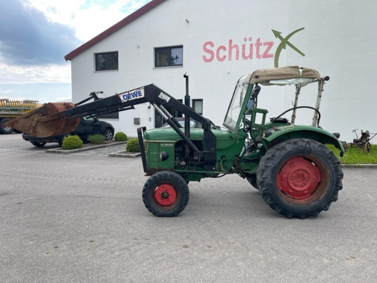 Deutz-Fahr D 4005 mit Frontlader / Oldtimer - Tractor: foto 1 Deutz-Fahr D 4005 mit Frontlader / Oldtimer - Tractor: foto 1