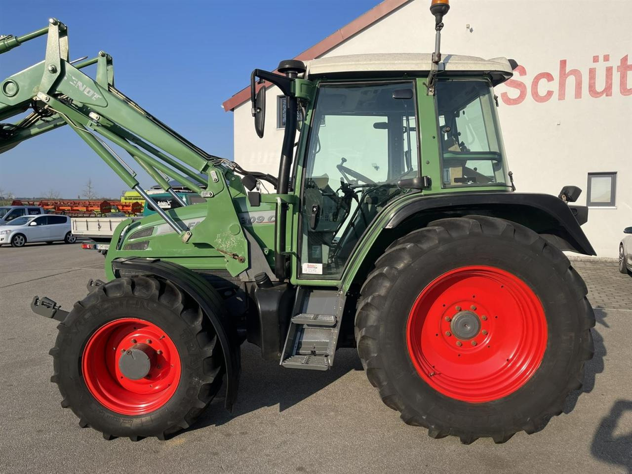 Fendt 309 Ci mit Frontlader, FKH, DL, Klima, 8250Bh, Baujahr 2005 - Tractor: foto 3 Fendt 309 Ci mit Frontlader, FKH, DL, Klima, 8250Bh, Baujahr 2005 - Tractor: foto 3