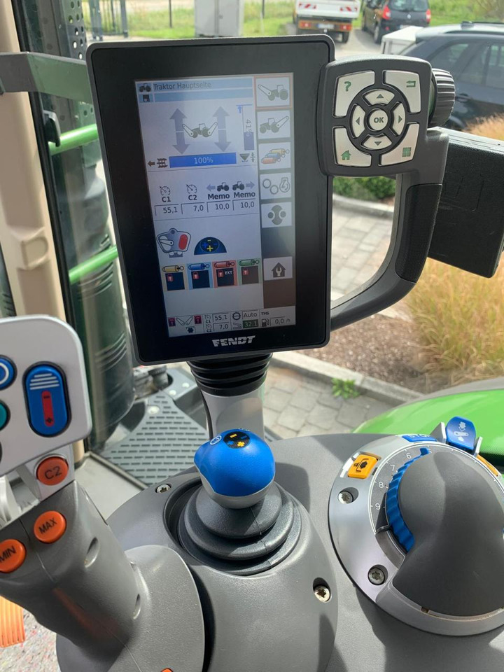 Tractor Fendt 724 Vario Power Plus mit GPS: foto 10