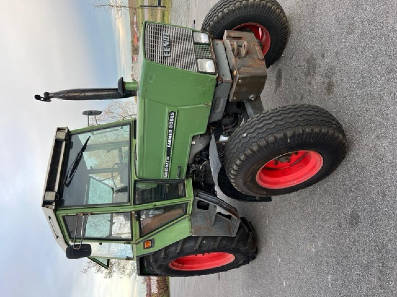 Fendt Farmer 306 LS, ca. 9516 Bh, Baujahr 1982 - Tractor: foto 3 Fendt Farmer 306 LS, ca. 9516 Bh, Baujahr 1982 - Tractor: foto 3