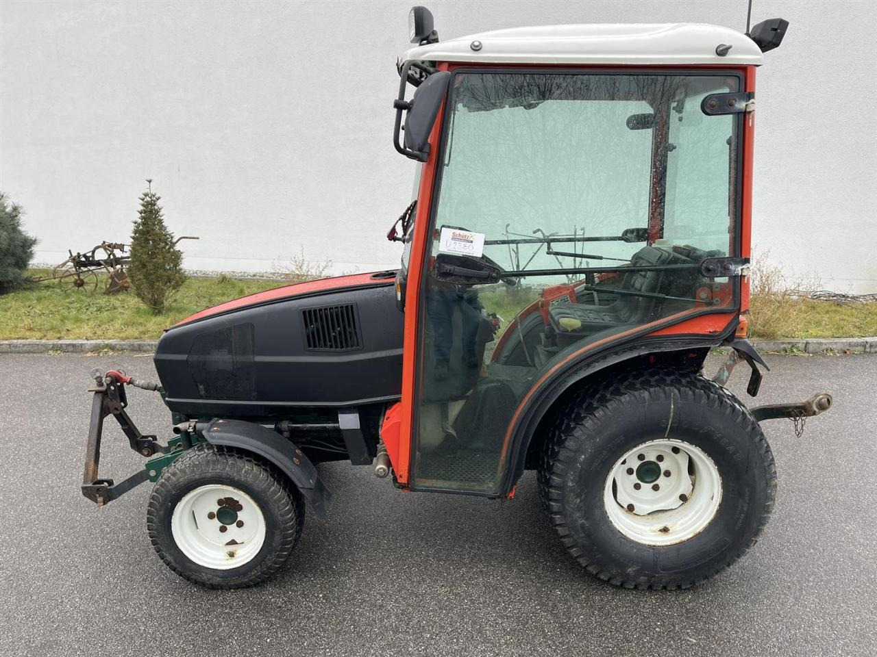 Goldoni IDEA 30HST Goldoni, Rasenmäher und Mulcher, Kabine, Frontkraftheber, Heckhubwerkanhängung - Tractor: foto 2 Goldoni IDEA 30HST Goldoni, Rasenmäher und Mulcher, Kabine, Frontkraftheber, Heckhubwerkanhängung - Tractor: foto 2