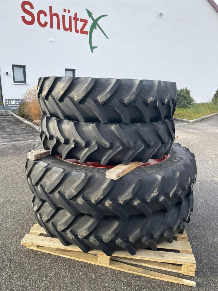 Fendt 820 724 Pflegebereifung 190cm Spur 320/90R32 340/85R48 - Implemento: foto 1 Fendt 820 724 Pflegebereifung 190cm Spur 320/90R32 340/85R48 - Implemento: foto 1
