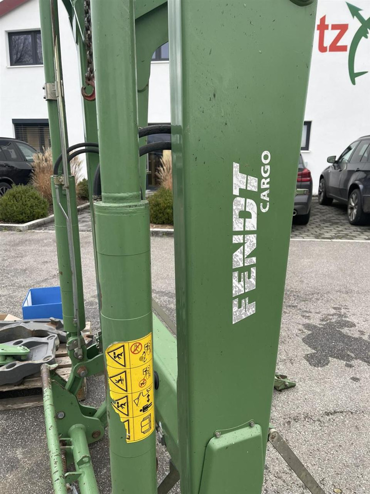 Fendt Frontlader Cargo 5X85 Konsole Multikuppler - Implemento: foto 3 Fendt Frontlader Cargo 5X85 Konsole Multikuppler - Implemento: foto 3