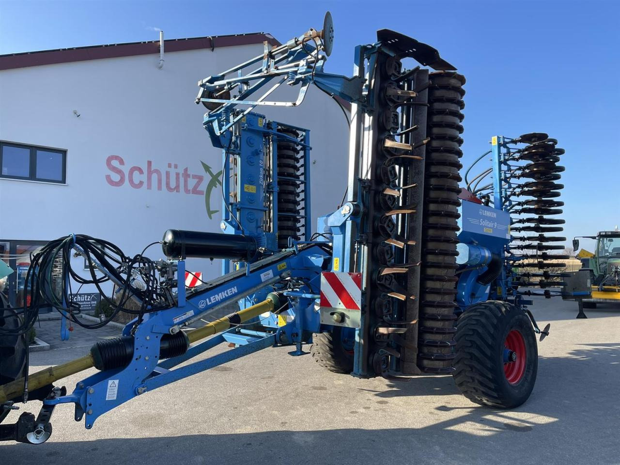 Lemken Kombination Lemken Zirkon 10/600KA, Solitär 9/600, Baujahr 2014 - Combinado de siembra: foto 1 Lemken Kombination Lemken Zirkon 10/600KA, Solitär 9/600, Baujahr 2014 - Combinado de siembra: foto 1
