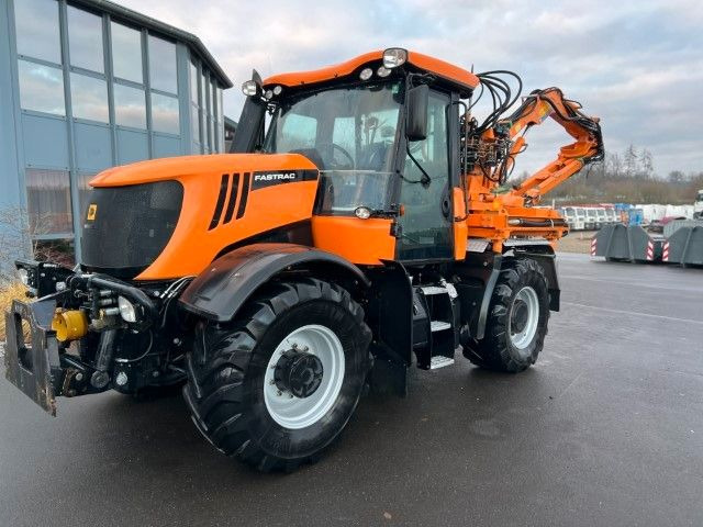 Tractor JCB Fastrac HMV 3200 + Mulag MHS 800: foto 1