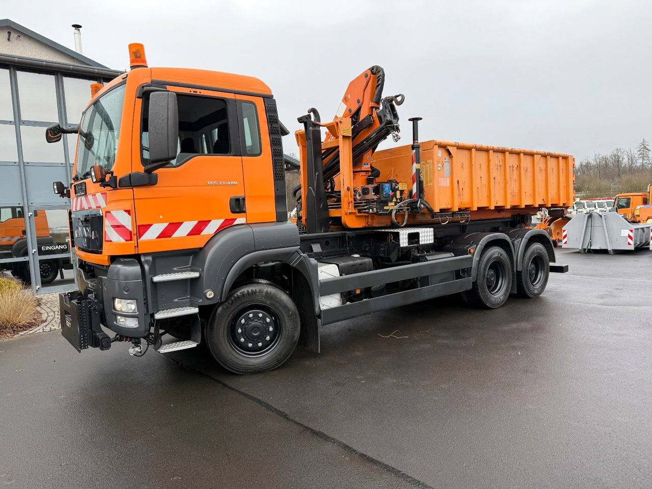 MAN TGS 33.400 6x6 Blattfederung Original 120500 km - Camión multibasculante: foto 4 MAN TGS 33.400 6x6 Blattfederung Original 120500 km - Camión multibasculante: foto 4