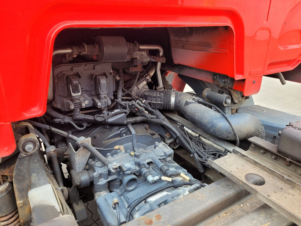 Grua de remolque autos DAF LF 210 FA PLATFORM 2.2017 EURO 6: foto 7